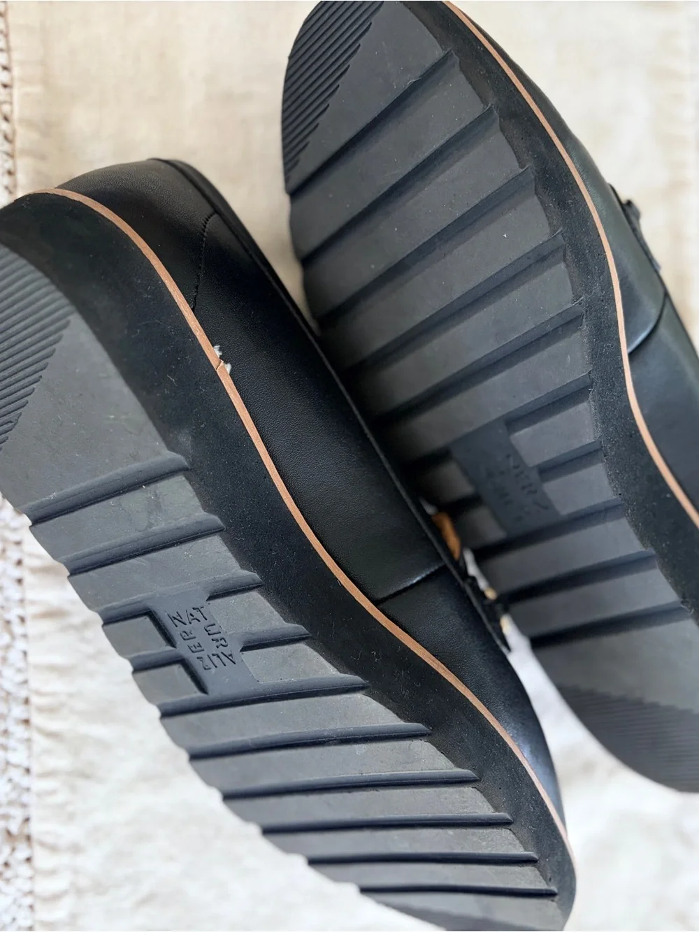 Naturalizer black leather